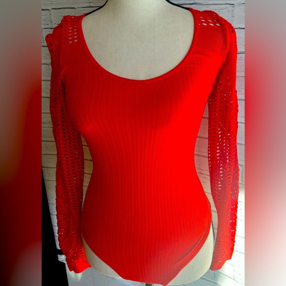 Bebe Red body suit long sleeve fish  back and arms NWOT size small